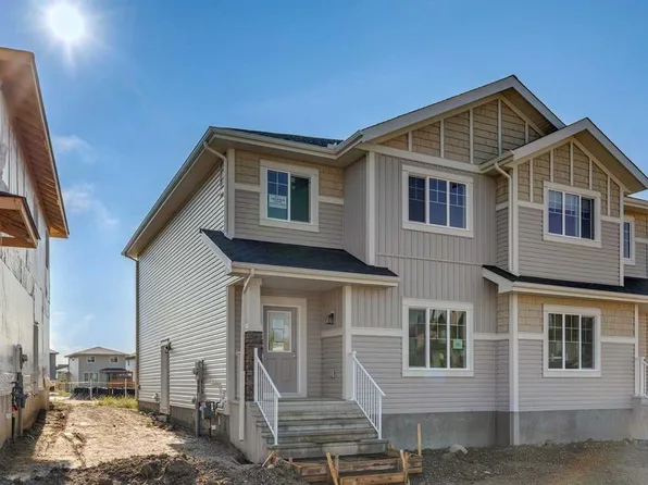 134 NW Heartland St, Cochrane, AB T4C 2P7