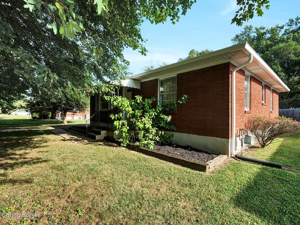 11514 Deering Rd, Louisville, KY 40272 | Zillow