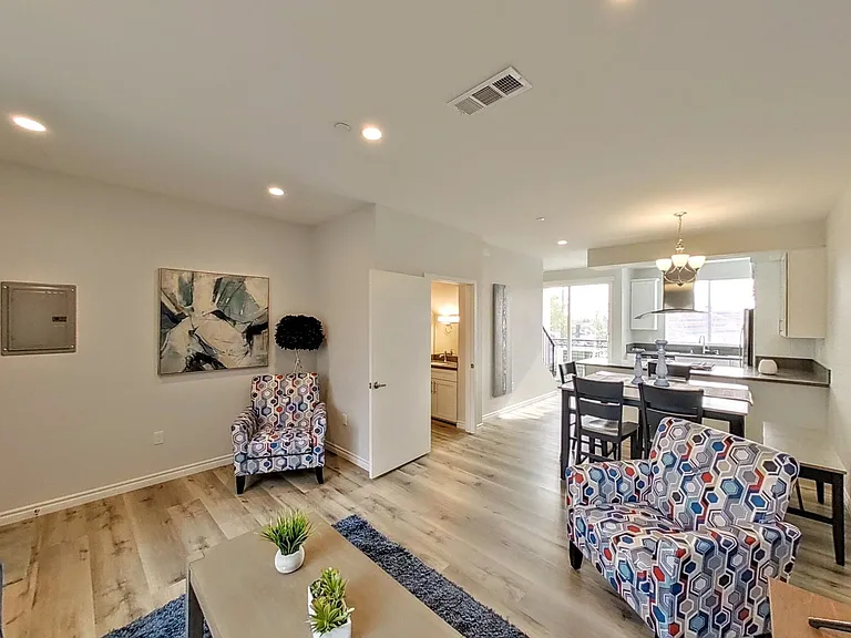 The Views Apartment Homes — Photo 20