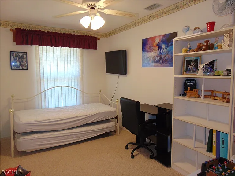 1092 Riverbend Dr — Photo 27