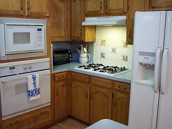 5th image of 2428 Boardwalk Dr