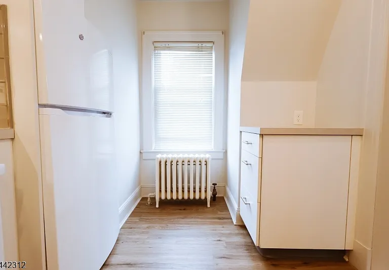 17 Hazelwood Ave — Photo 3