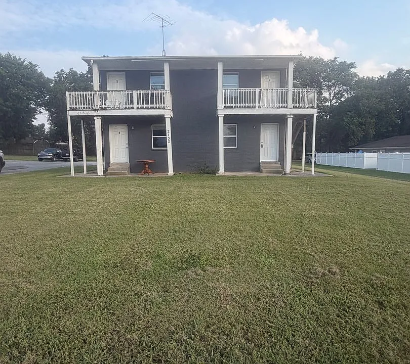 2132 Rockcreek Dr