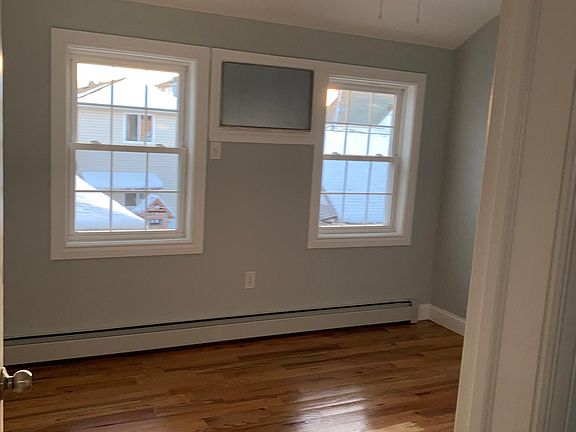 4th image of 14417 Lakewood Ave #2