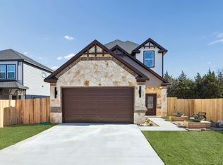 232 Hilltop Dr, Ennis, TX 75119