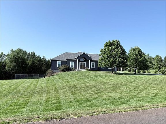 2nd image of 16502 Dana Ln