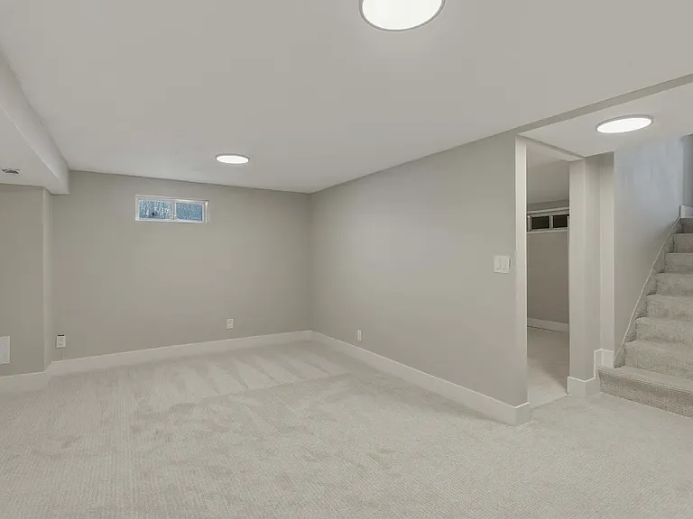 403 Highlight Dr — Photo 15