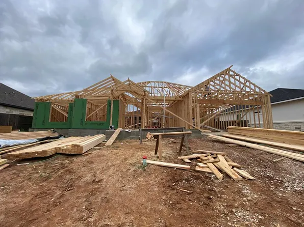 110 Parlin Ln, Fredericksburg, TX 78624