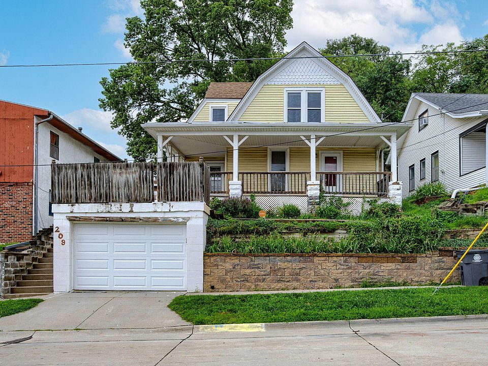 1st image of 209 Franklin Ave