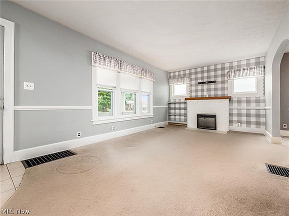 2nd image of 1537 Stanton Ave