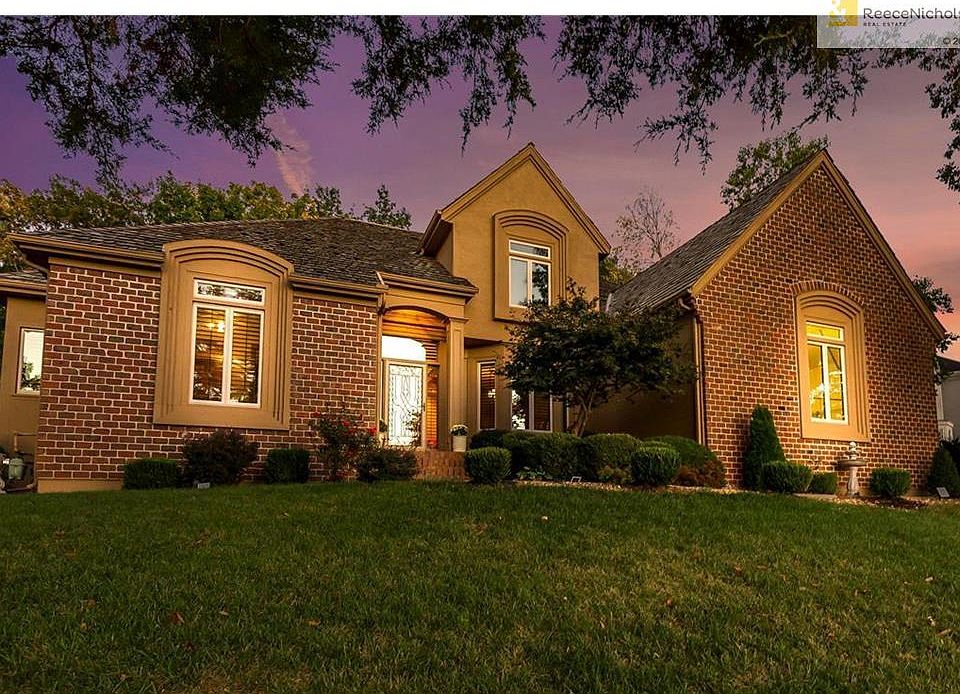 1st image of 4319 NE Courtney Dr