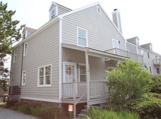 681 Fairfield Beach Rd, Fairfield, CT 06824