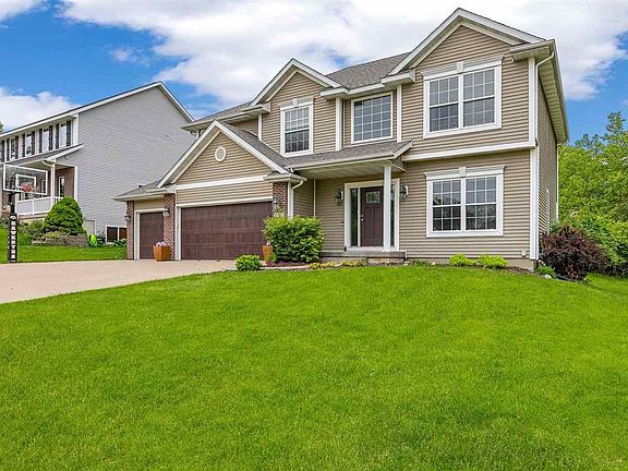 2nd image of 2812 Broken Woods Dr