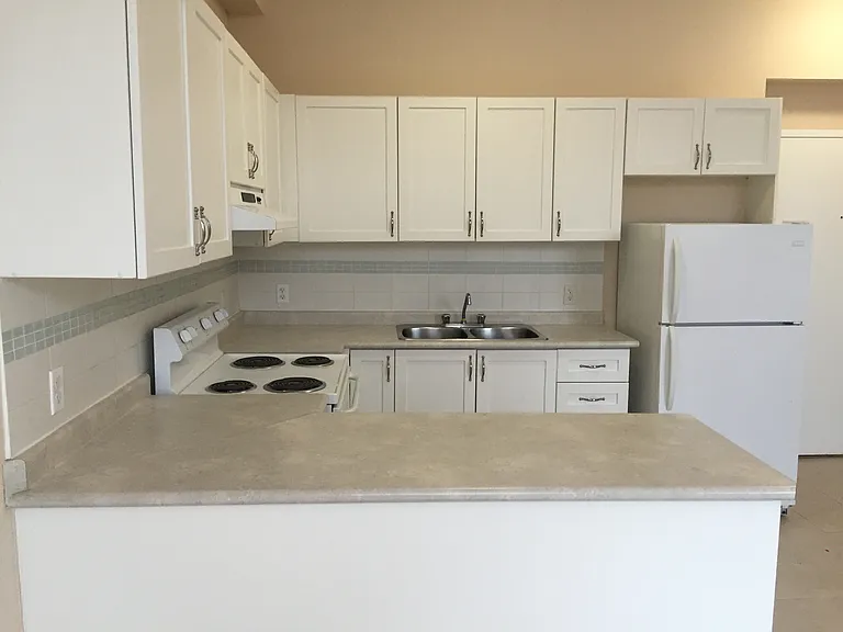 20 Stonehill Ct #109 — Photo 15