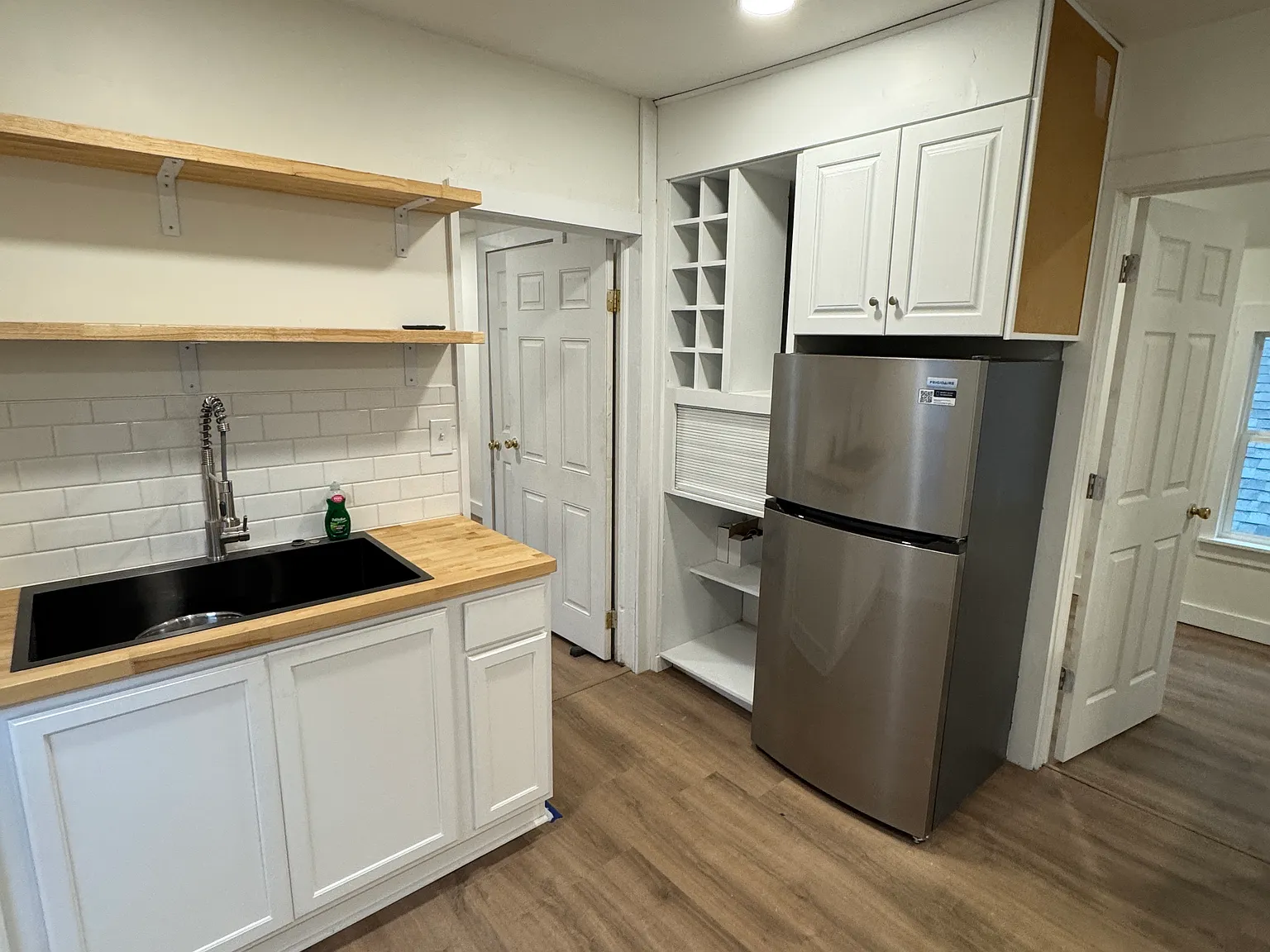 1 bed, 800 sqft, $1,450 — Photo 4