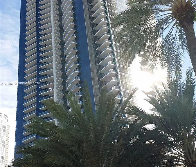17121 Collins Ave #2306 — Photo 2