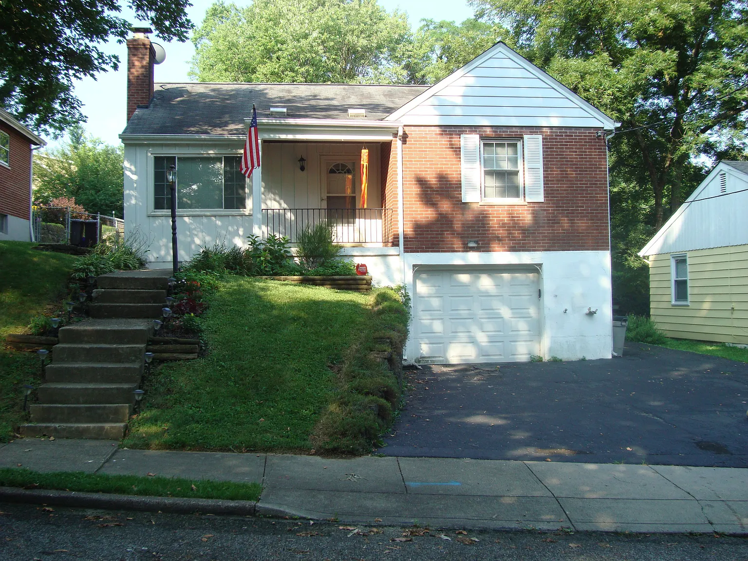 31 Robson Ave photo 1