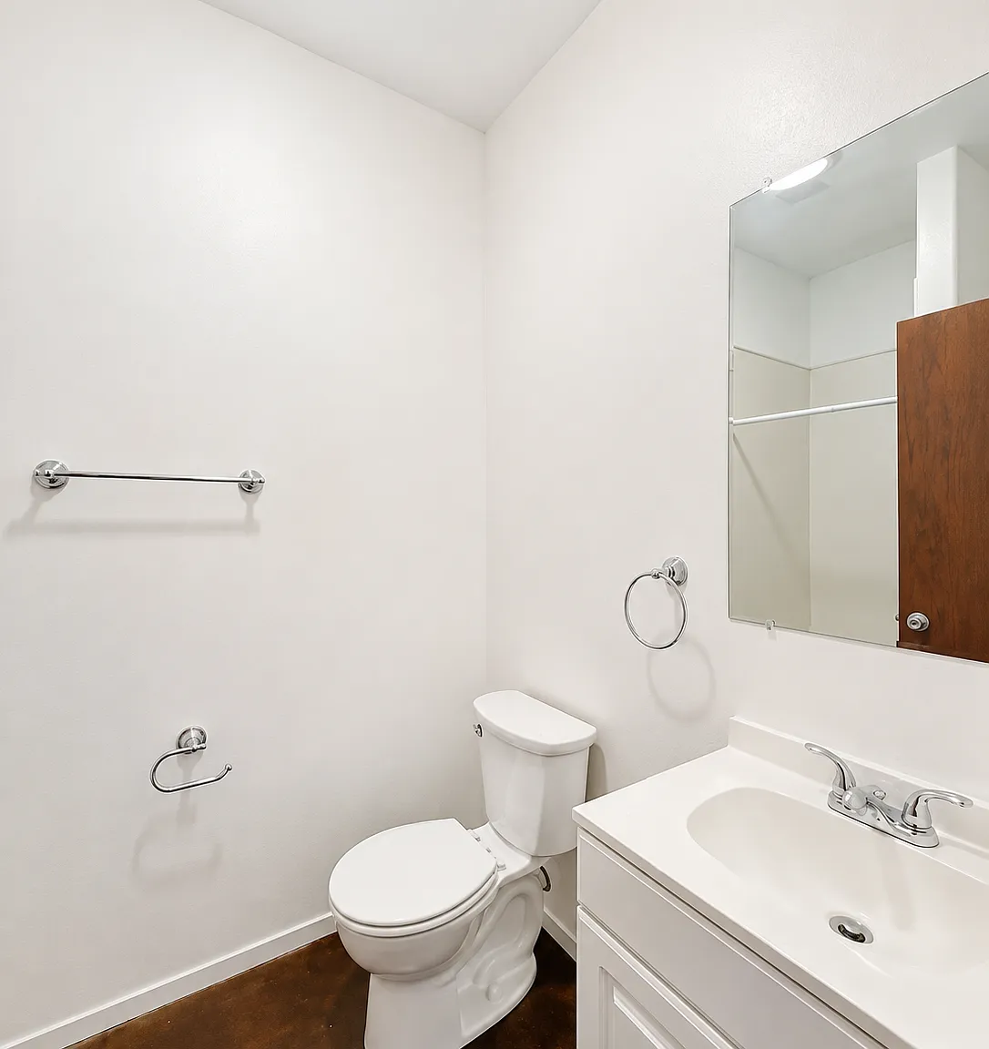 2 bed, $1,400 — Photo 2