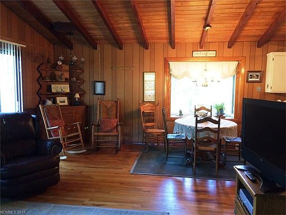 2nd image of 226 Red Huckleberry Ln