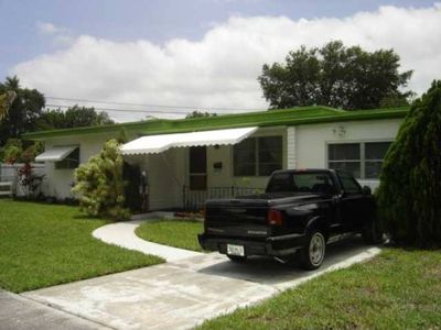 390 NE 130th St, North Miami, FL, 33161