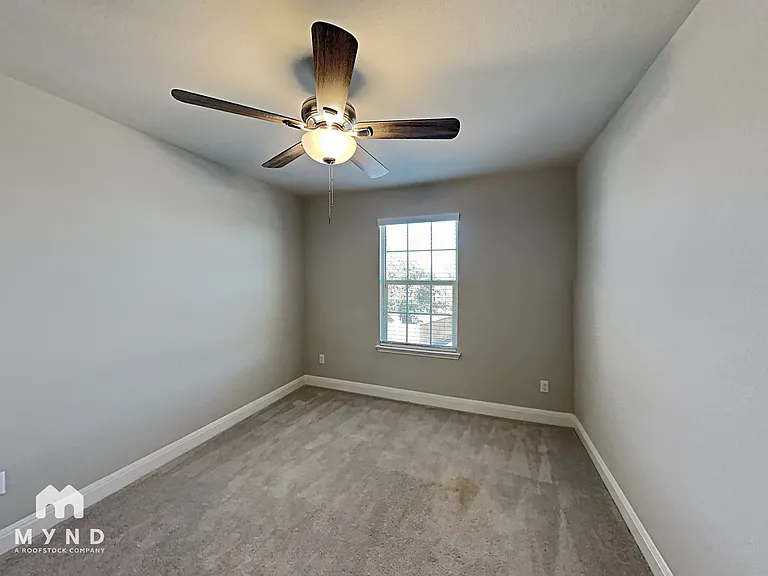 1051 Kenney Fort Xing #49 — Photo 13
