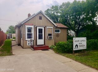 410 5th St SE, Devils Lake, ND 58301