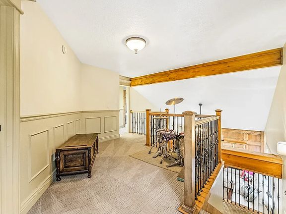 4th image of 2993 E Alvera Dr