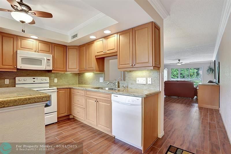 1st image of 4402 Martinique Court #B2
