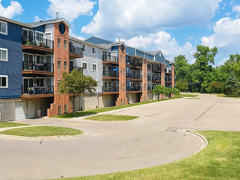 Riverside Senior Apartments — Photo 1