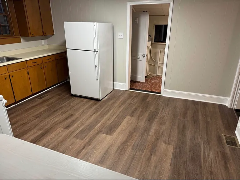 505 Lowell Ave — Photo 3