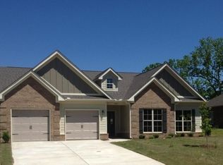7048 Camrose Ln NW, Huntsville, AL 35806