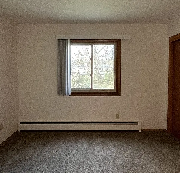 Ridge Manor Apartments — Photo 14