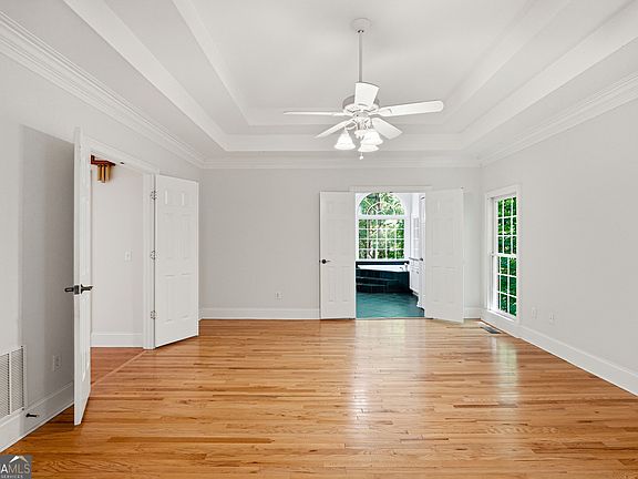 4th image of 65 Tanglewood Rd