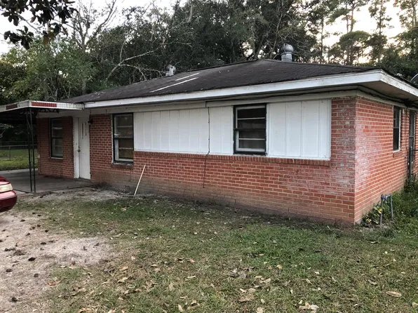 2405 Eastover Dr, Waycross, GA 31501
