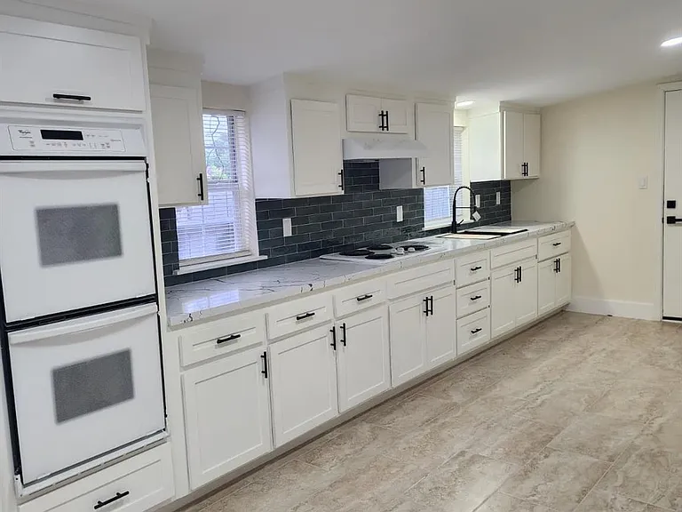 6239 Carver Rd — Photo 8
