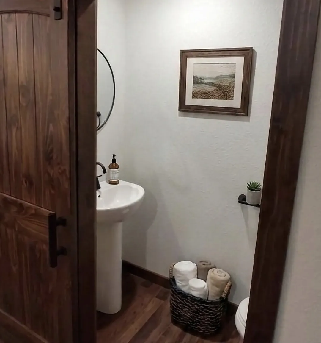 2 bed, 1.5 bath, 1200 sqft, $1,400 — Photo 3