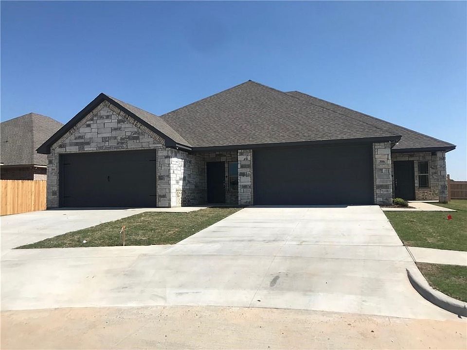 1st image of 306 Amethyst Ct
