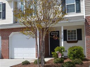 204 Nighthawk Pl, Greensboro, NC 27409