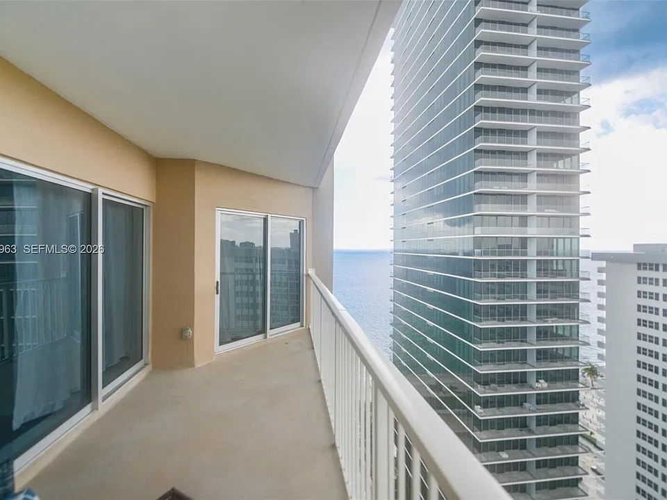 1980 S Ocean Dr #PHA