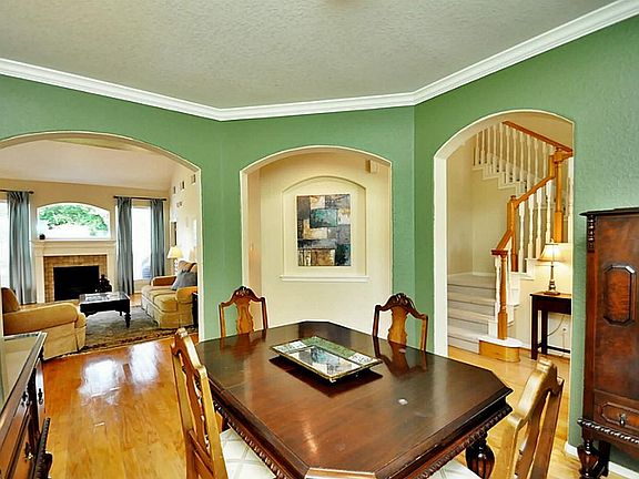 5th image of 3007 Five Oaks Dr