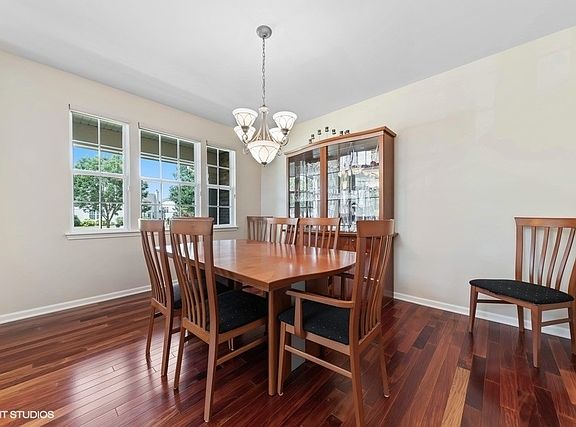 5th image of 1331 Sweetbay Ln