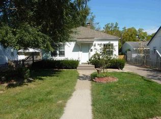3205 26th St, Rock Island, IL
