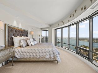 Harbor Club, San Diego, CA 92101