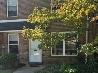 1070 Harbour Dr, Palmyra, NJ 08065