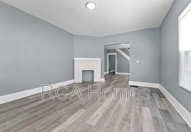 1307 Wright St — Photo 7