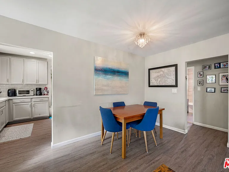 2227 Alsace Ave — Photo 10