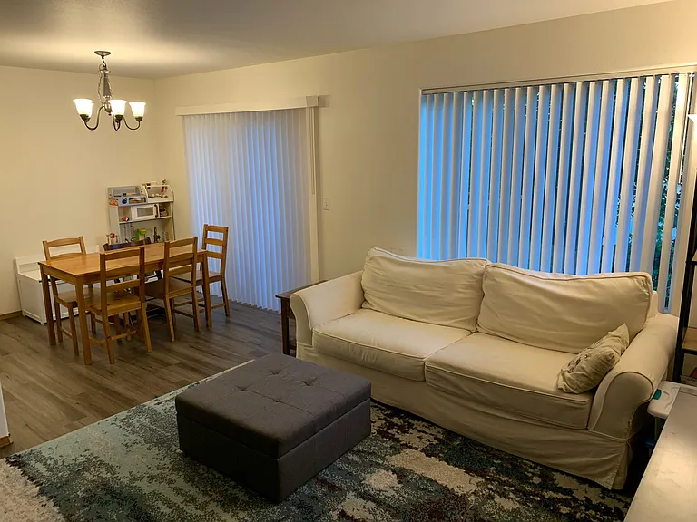 809 Pine Ave #A — Photo 4