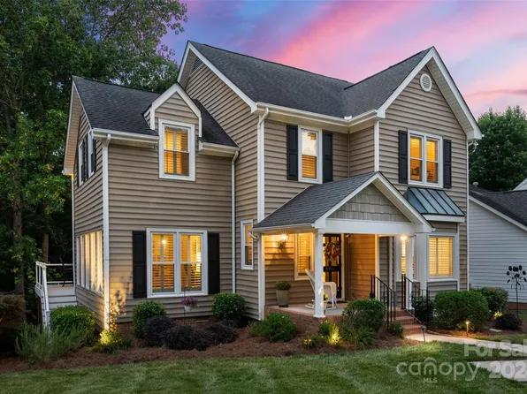 5900 Chalyce Ln, Charlotte, NC 28270