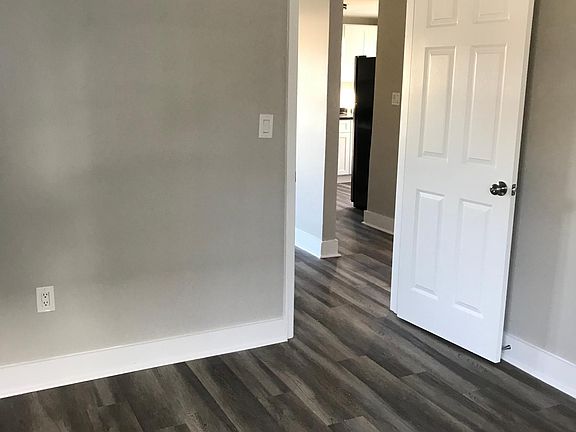 5th image of 1404 Stark St #1404