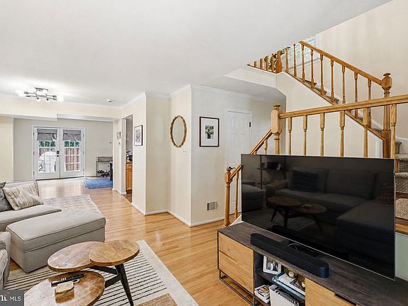3rd image of 2510 S Walter Reed Dr #3